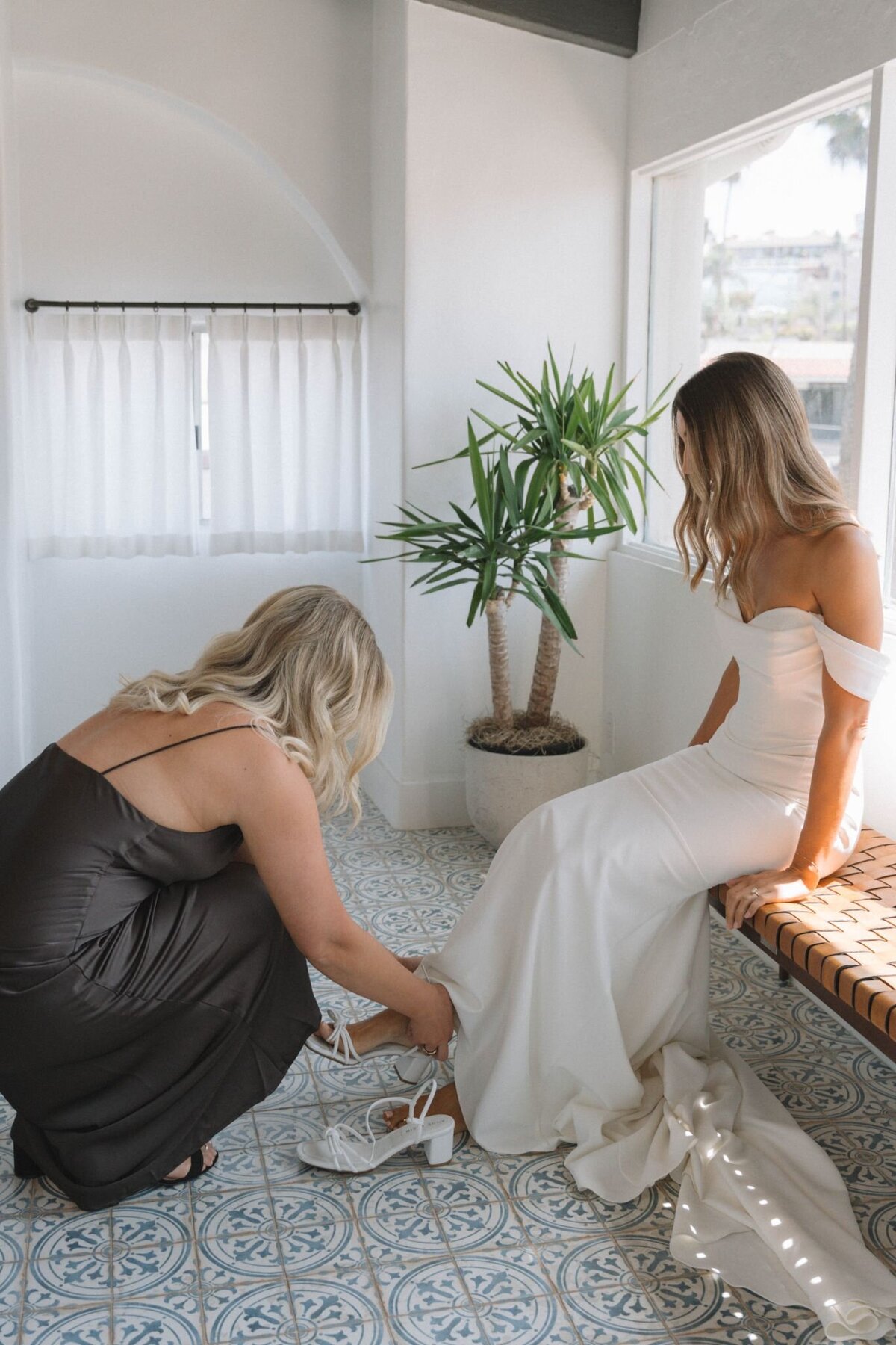 pretty-palm-leaf-event-co-caroline-and-phillippe-wedding-07