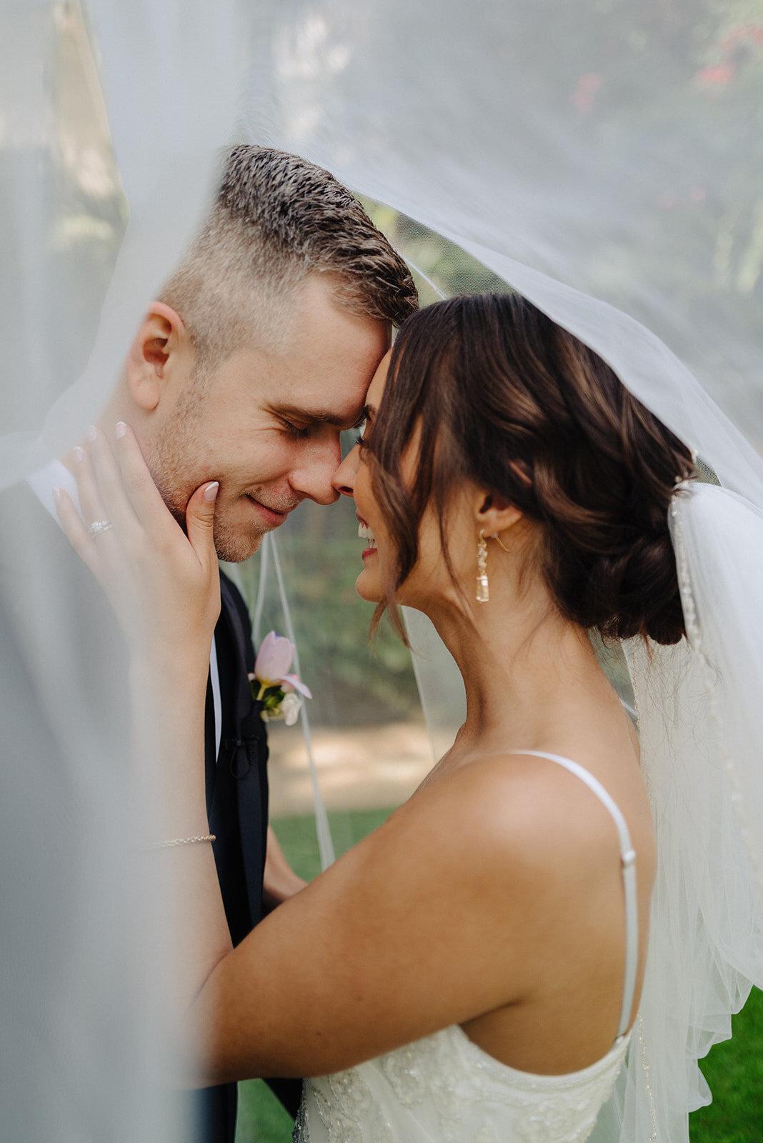 mcneile-photo-sunken-gardens-elopement-chantilly-chic-celebrations-18