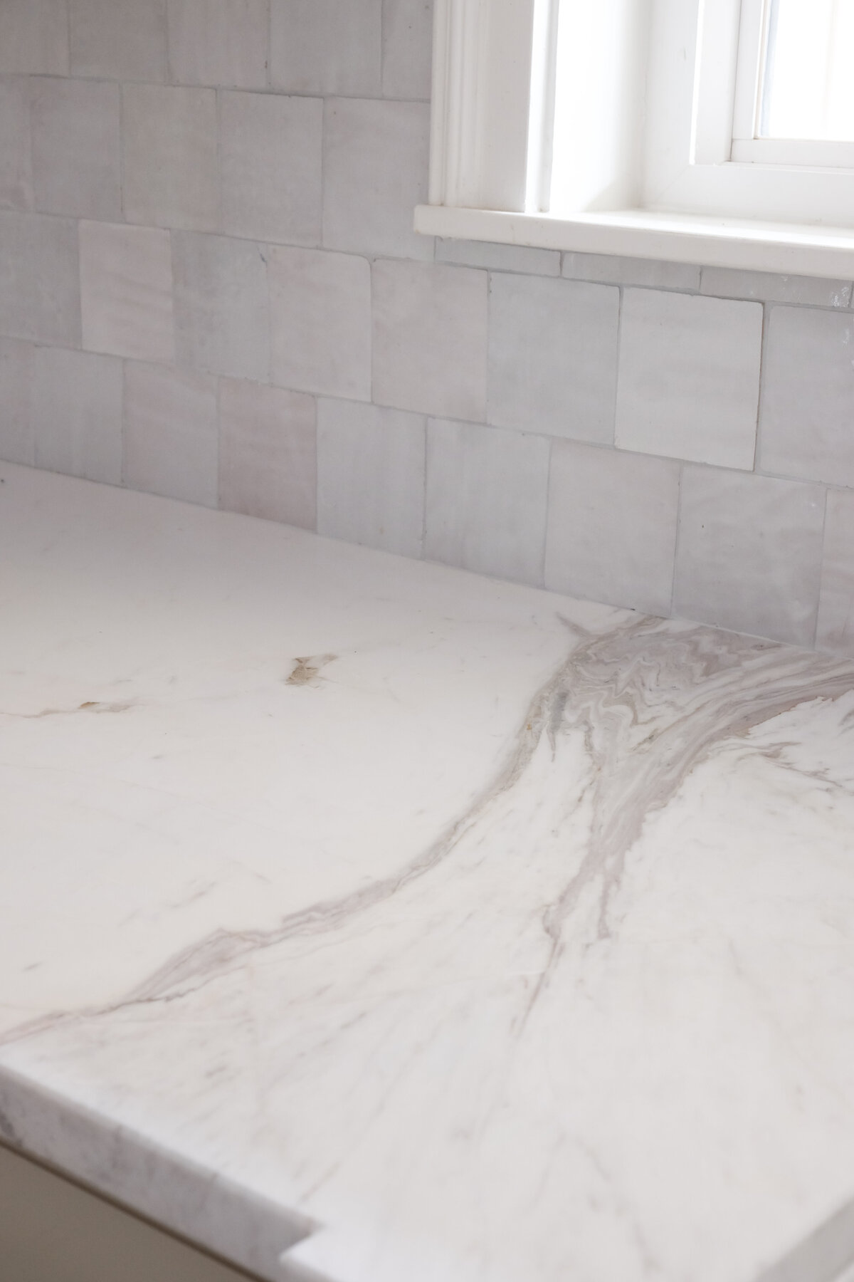 creamy-white-kitchen-reno-new-orleans-lrm-architecural-design-14