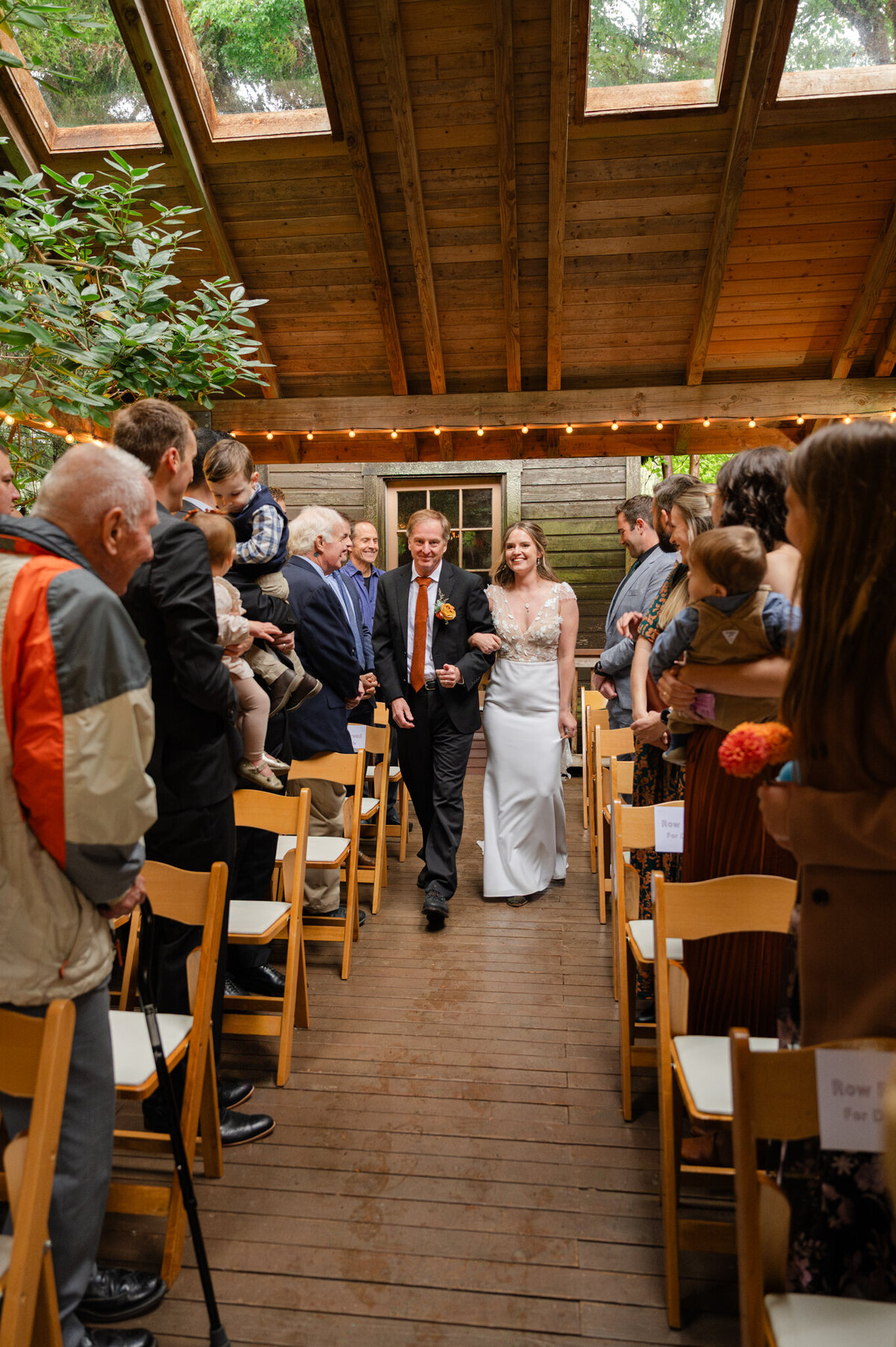 Beau-Lodge-Venue_Bellingham-Wedding-Photographer_Caylie-Mash_JK17