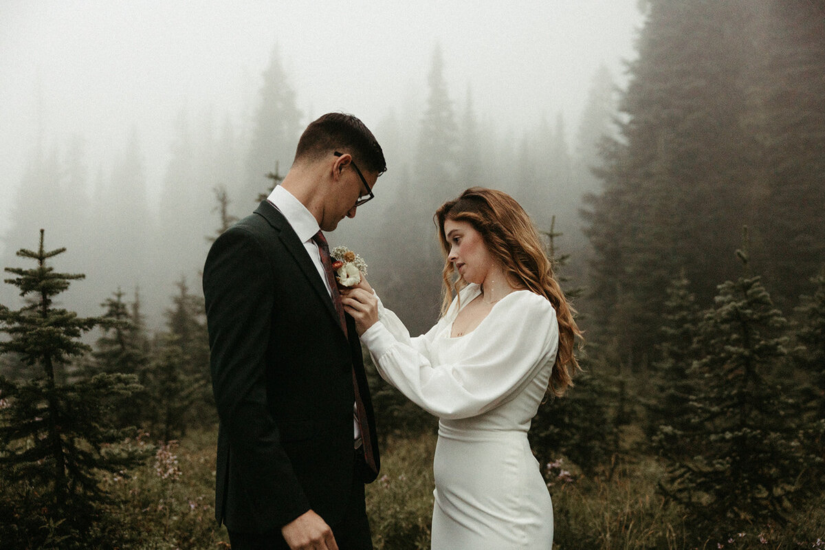 MtRainierSmallWedding-DallinHazard-44