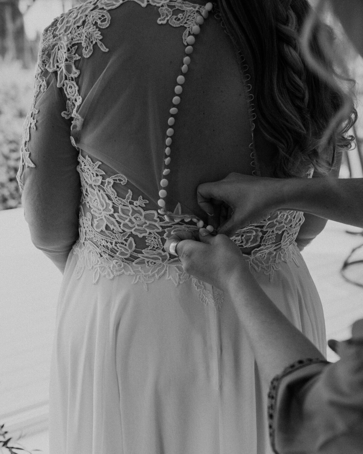 A-bride-getting-ready-fun-toronto-boho-bohemian-bridal-part-16