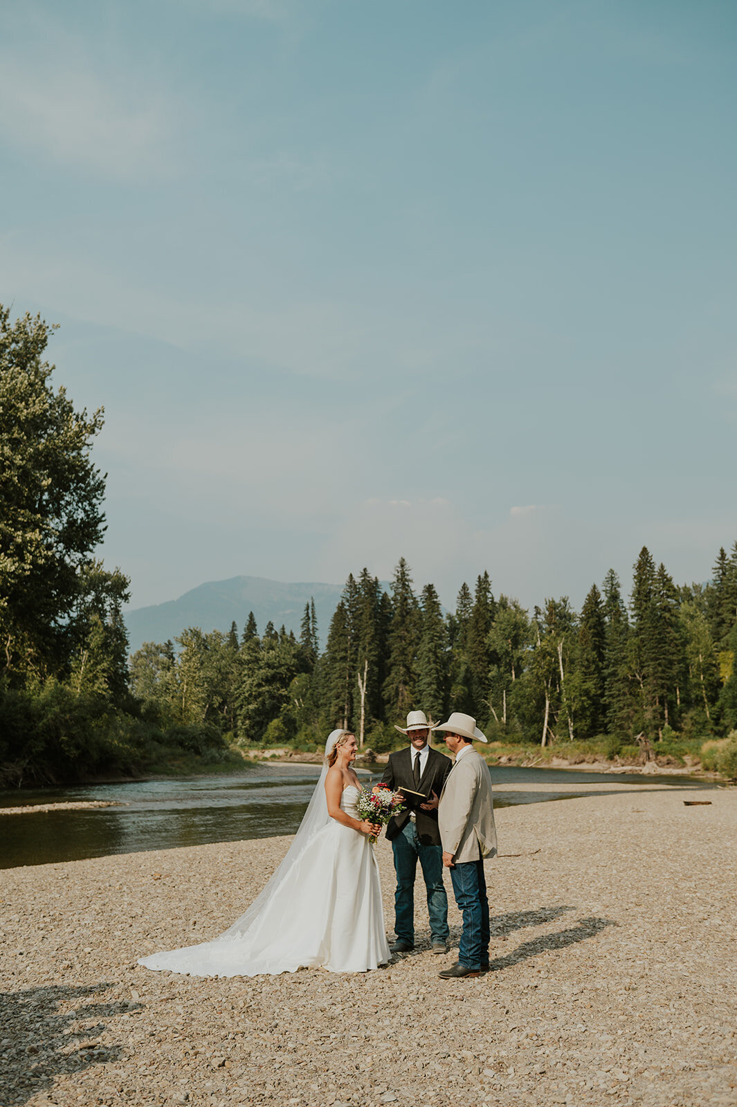 presley-gray-luxury-western-montana-wedding-6861