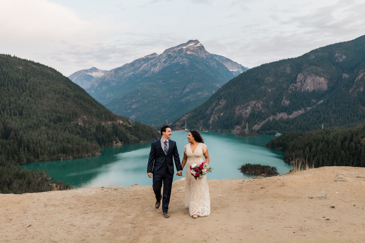 Diablo-Lake-Elopement-Megan-Montalvo-PhotographyElopementPhotographer-MeganMontalvoPhotography-4