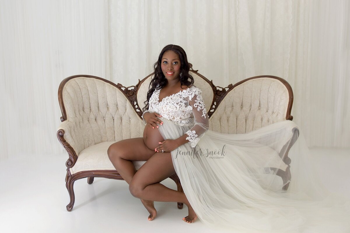 best Fayetteville GA maternity photographer, maternity portraits near me Griffin GA, maternity portrait studio McDonough GA