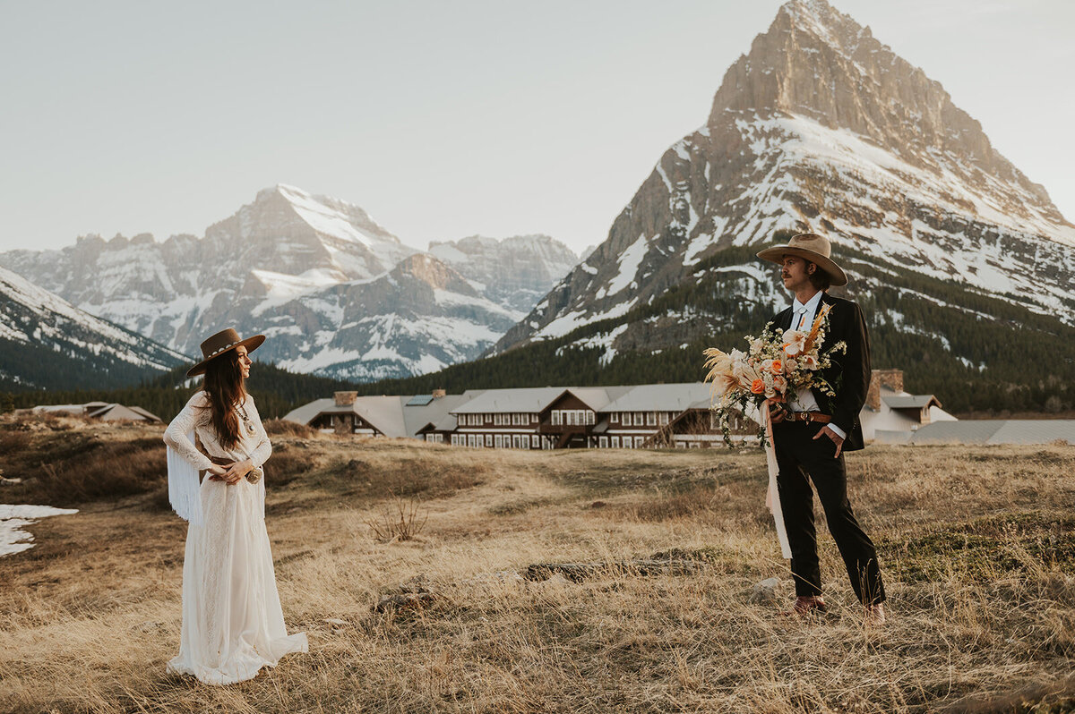 western-boho-glacier-park-elopement-presley-gray-photo-1144
