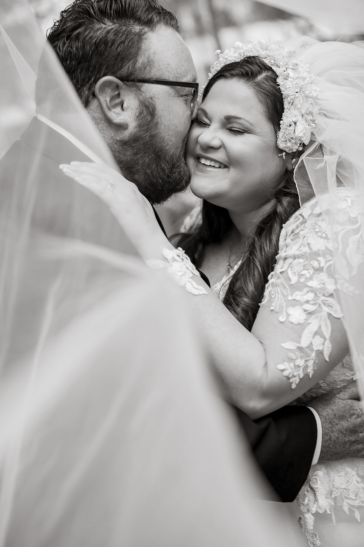 Hannah and Rob Sneak Peek 0105