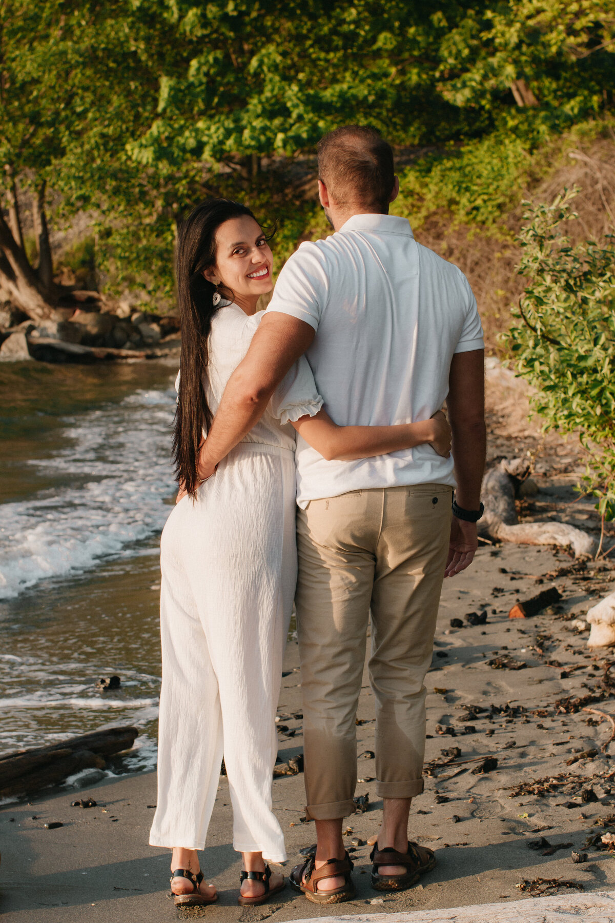 Couples-session-golden-gardens-beach-documentary-style-jennifer-moreno-photography-seattle-washington-17