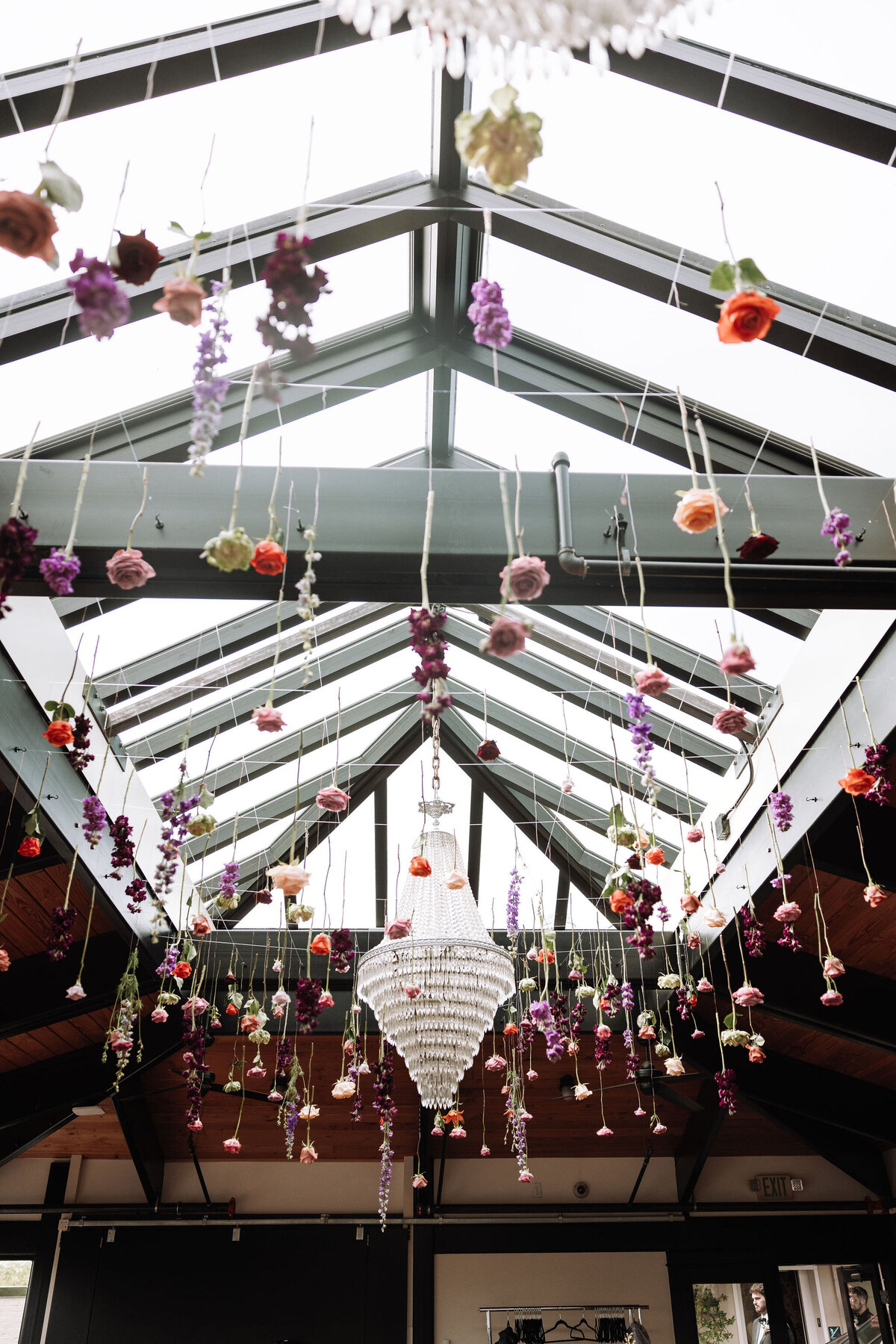Colorful-Wedding-Olympic-Rooftop-Flora-Nova-Design-Seattle-00027