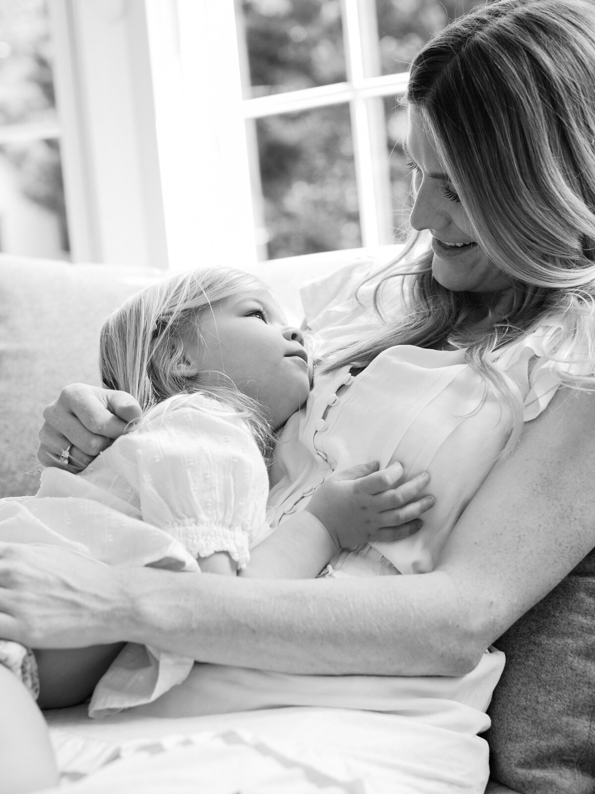 modern-indoor-newborn-richmond-va-photos-amy-nicole-photography-0006