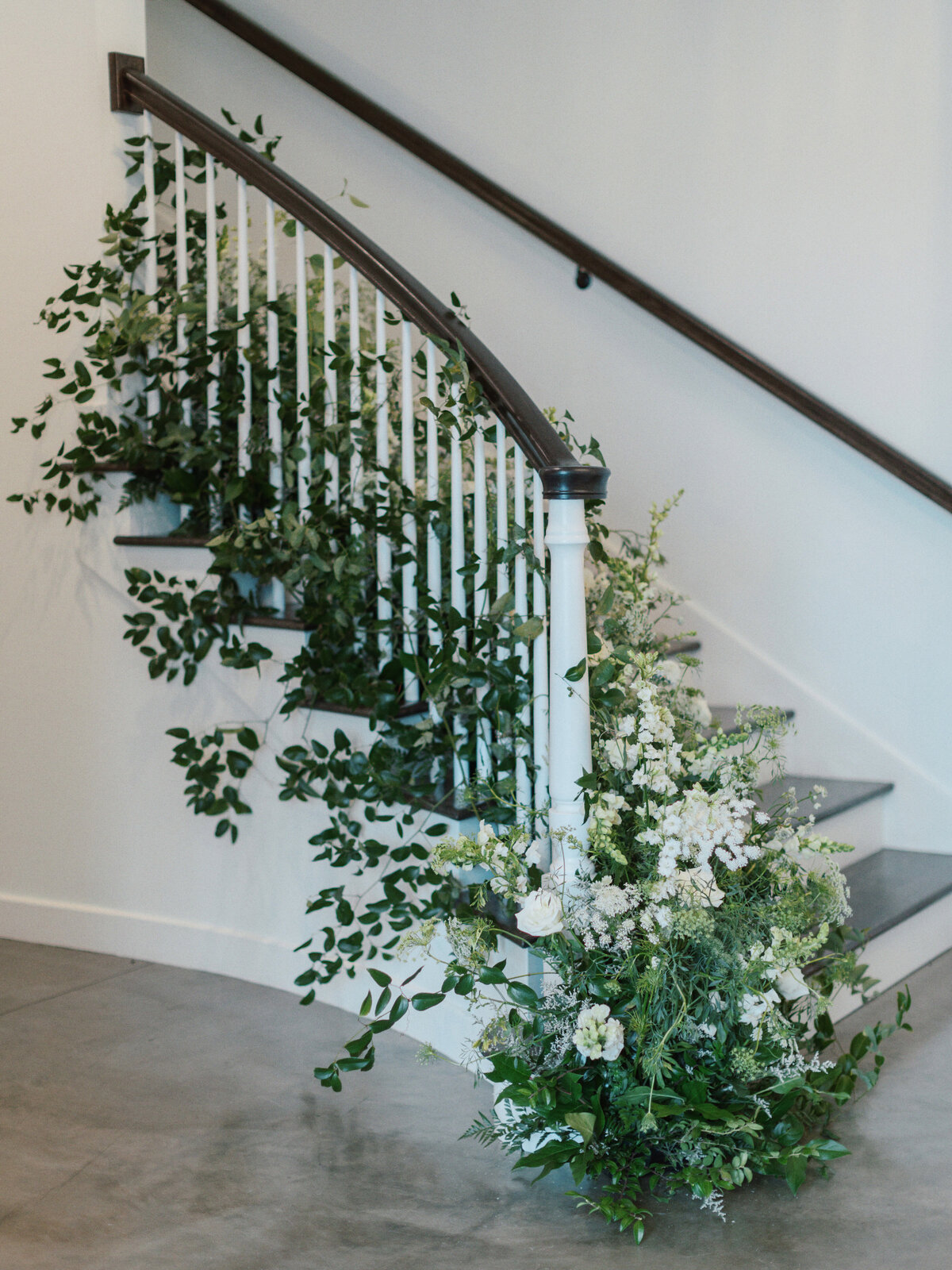 Meraki Design Wedding and Event Floral Studio Florist Wedding Flowers Full Service St. Louis Destination Luxury Floral Design Florists Designers Personal Unique Madi-Noah-Wedding-Emily-Christisen-33