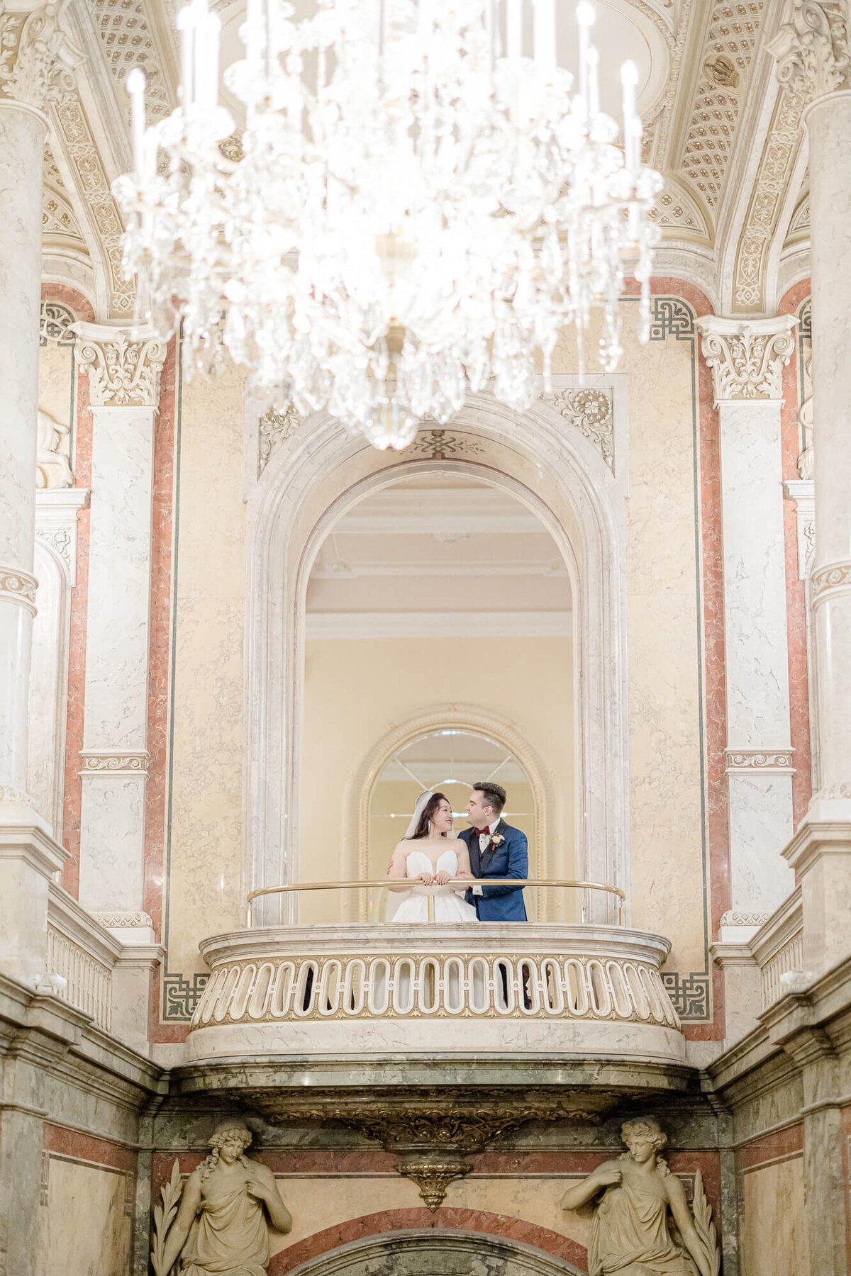 palais-daun-kinsky-christmas-wedding-9