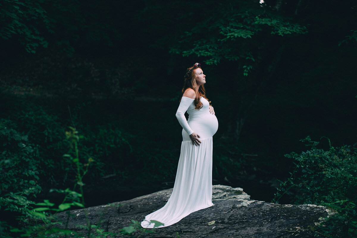022_Corinna_bump
