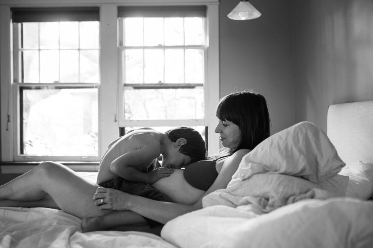 premier-oak-park-maternity-photographer