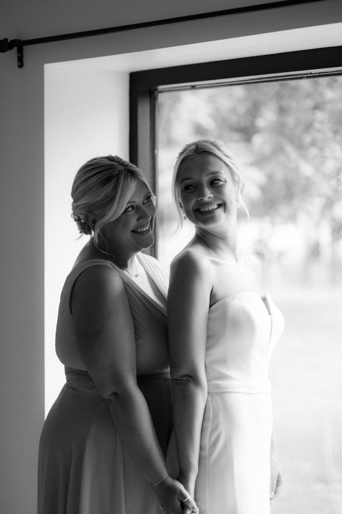 GraceDovePhotography_Matt&EmmaWedding_Wedding-Prep-139