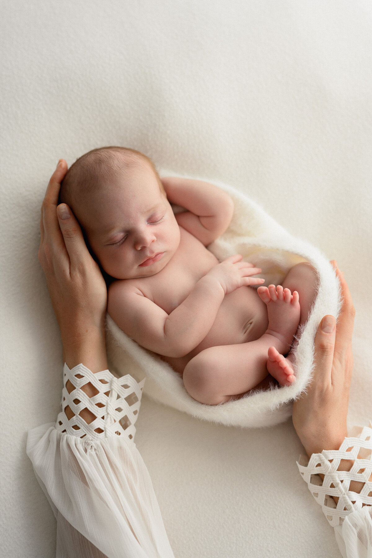 Sarah-Vassallo-Natural-Newborn-Photos-Sydney-26