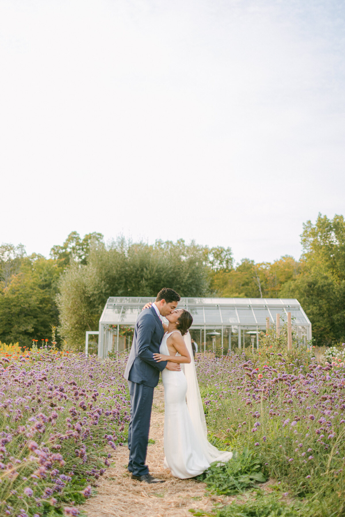 toronto-wedding-photographer-compass-rose-suites-christine-lim-052