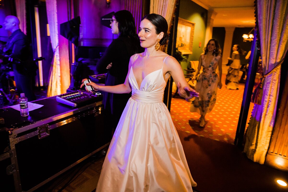 AbieLivesayPhotography-DuquesneClubWeddingPhotographer-AlexandraColin-SP-75