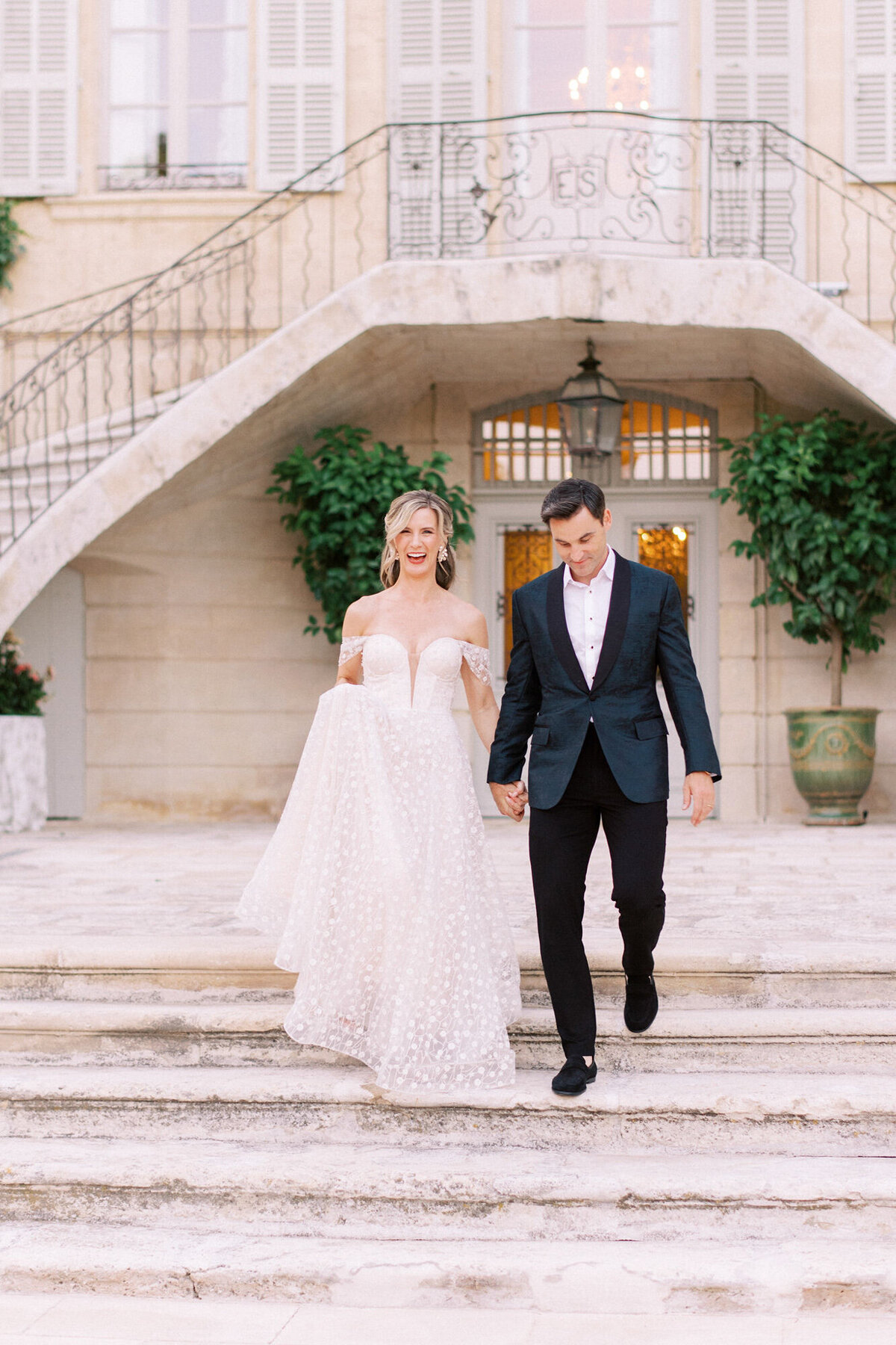 Maïlys Fortune Photography Husband Wife Wedding Weddings Photography France Switzerland Italy Timeless Dreamy Imagery Bilingual French English Destination Weddings Destination Wedding Provence French Riviera Paris Lake Como Tuscany107