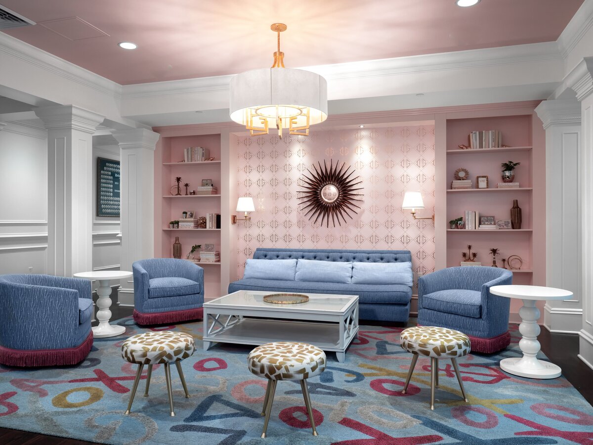 Portfolio JBanksDesign_DeltaGamma_TV Gathering Room