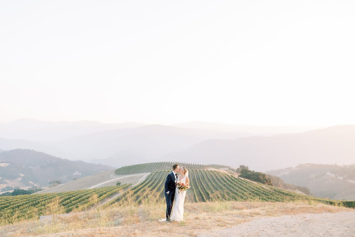 Holman-Ranch-wedding-photographer-sunset