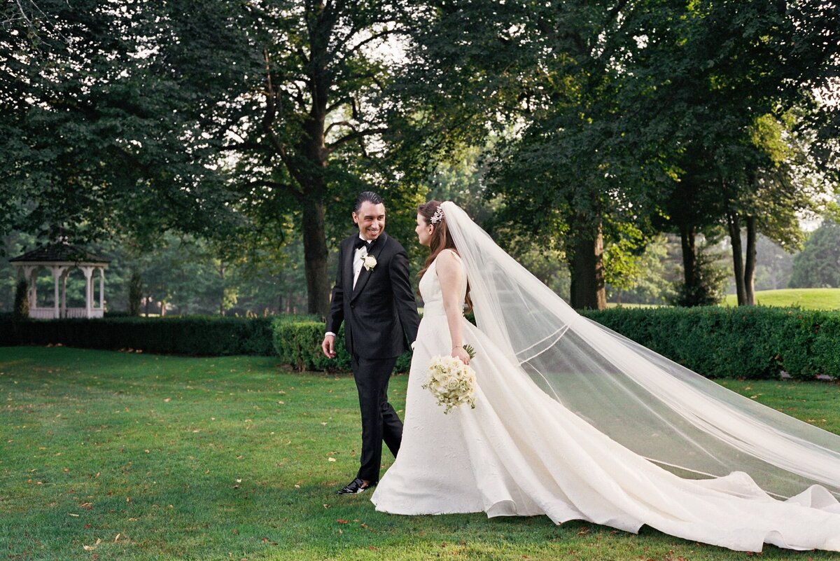 custom-brooke-veil-by-simply-white-bridal-ny