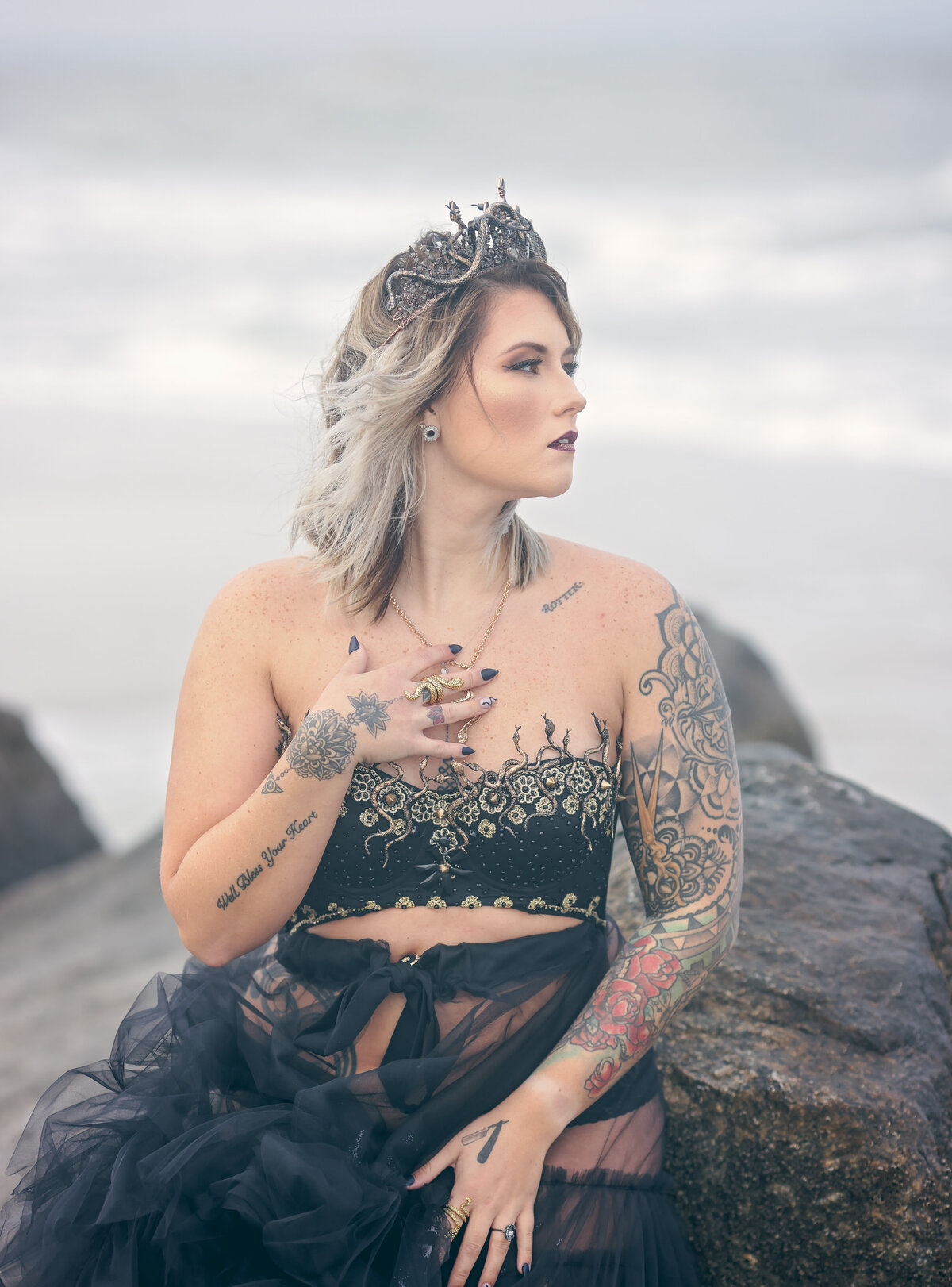 savannah-glamour-medusa-portraits-tybee-beach-02