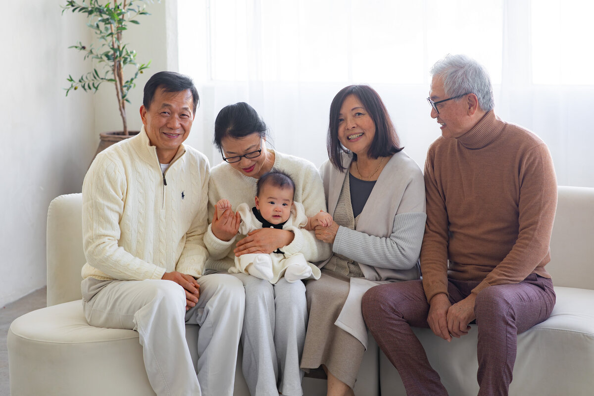 chic-dtla-family-portraits-8