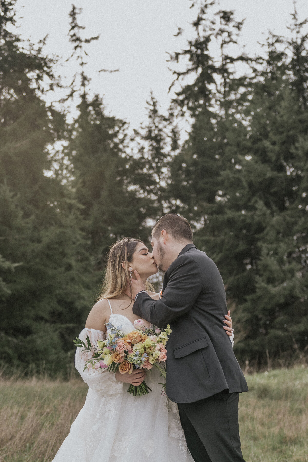 Cristal-Esteban-Elopement-at-Discovery-Park-in-Seattle-Amy-Law-Photography-9