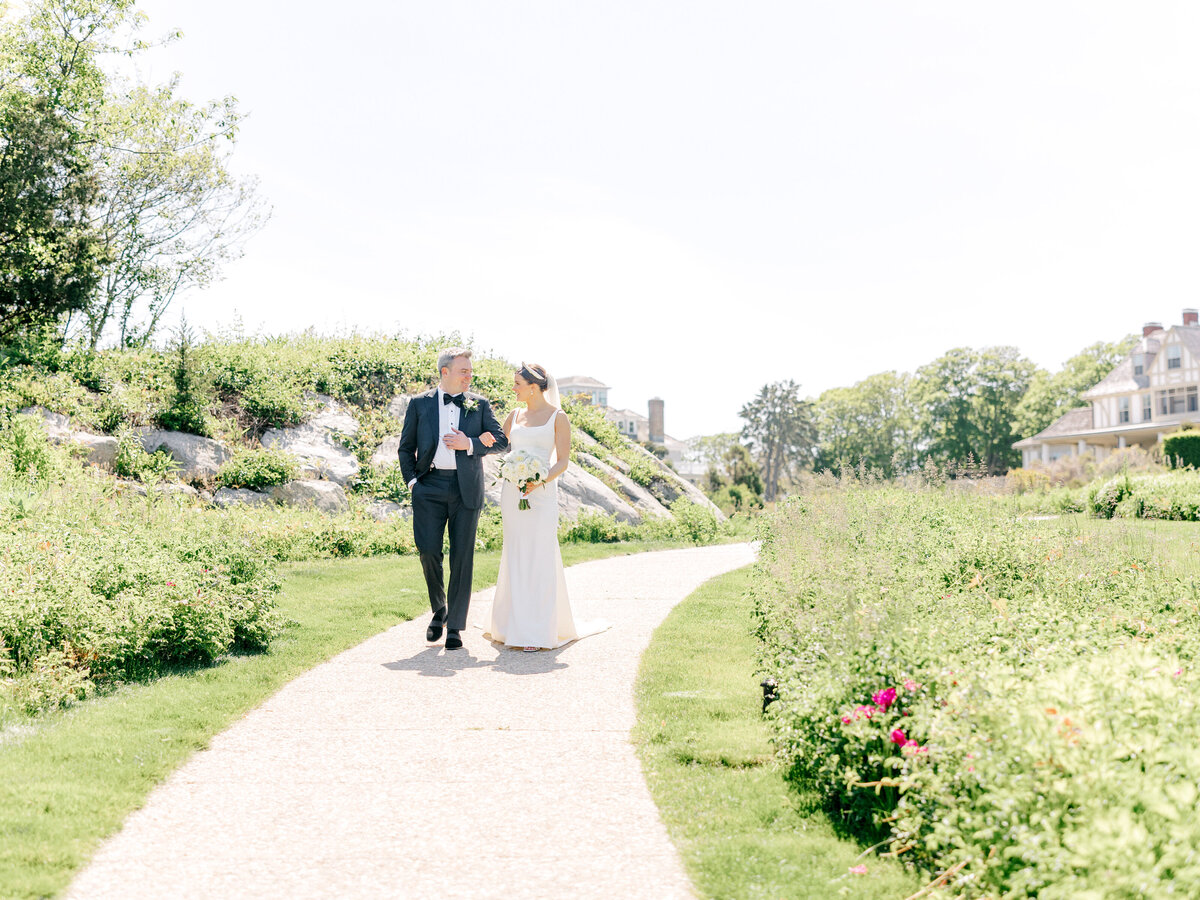 Lauren-Baker-Photography-Ocean-House-Rhode-Island-Wedding-19