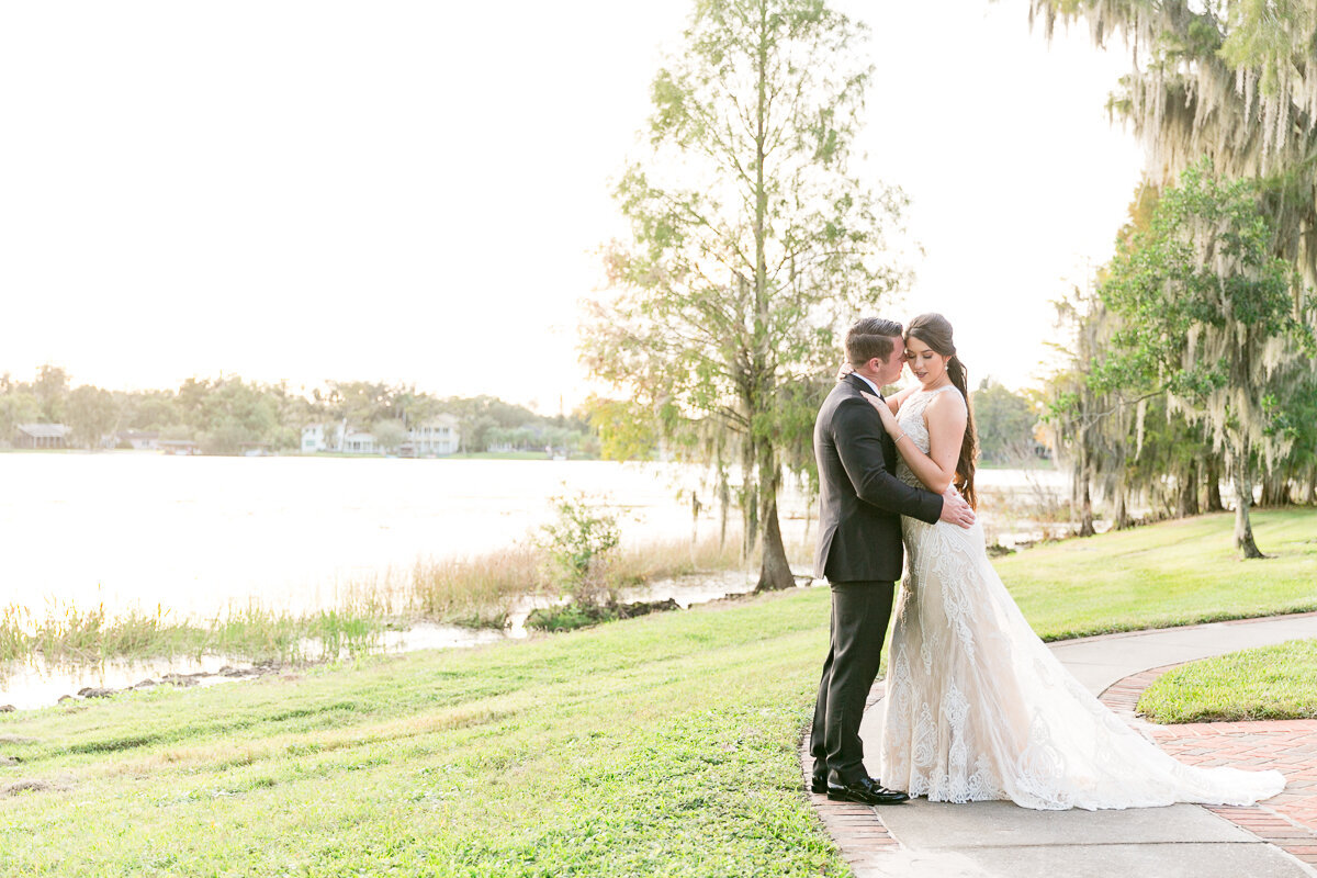 Kelsey & Jon Cypress Grove Estate House wedding | Orlando Wedding Photographer Amalie Orrange Photography | Cypress Grove Estate House Wedding_-32