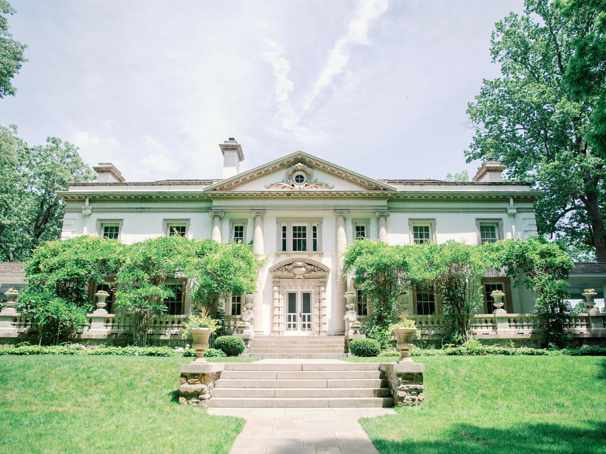 J+R_Liriodendron Mansion_Luxury_Wedding_Photo_Skyler Jordan Photography-1
