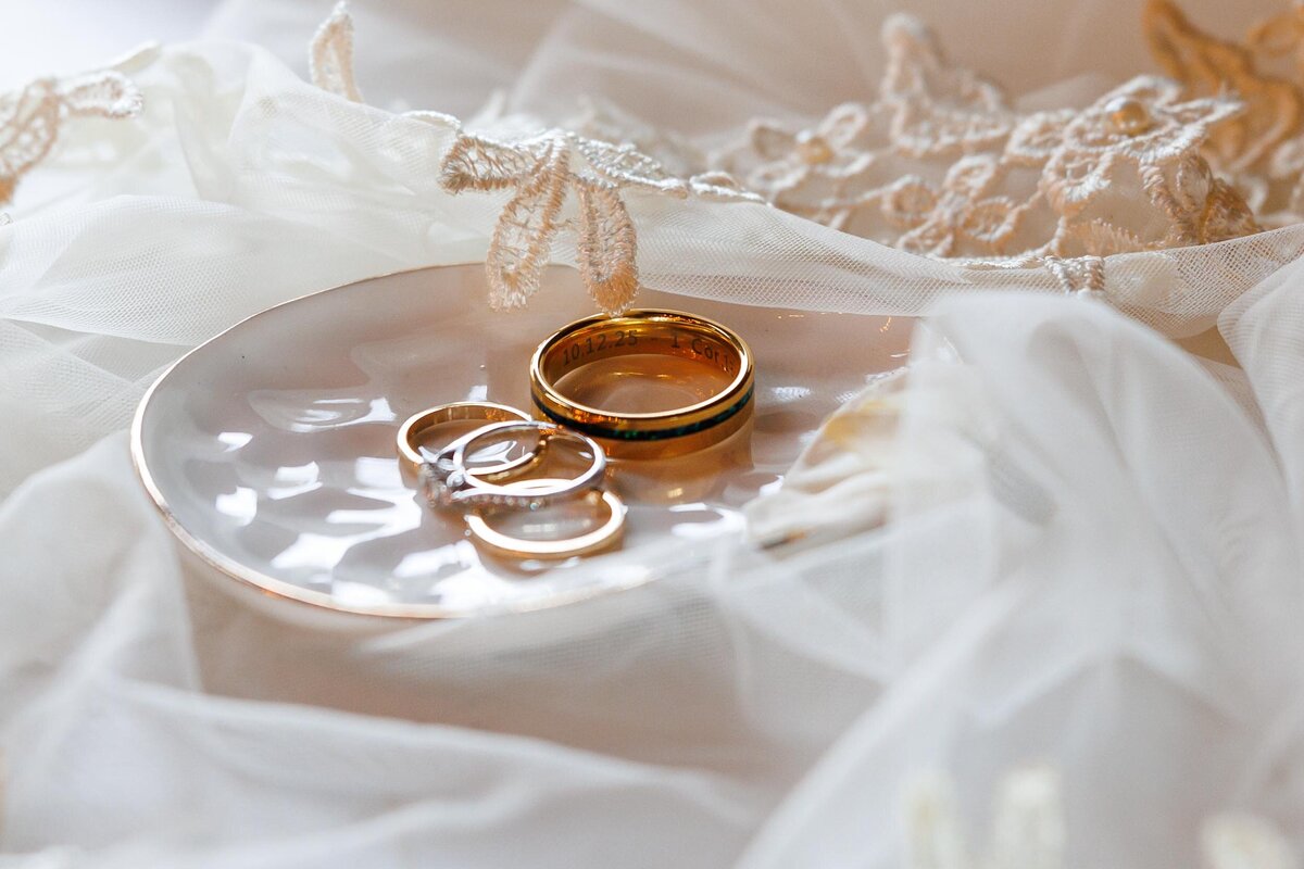 1-RaeganLiam-Wedding-Photographer-St-Cloud-Brainerd-MN-MindiJenningsPhotography