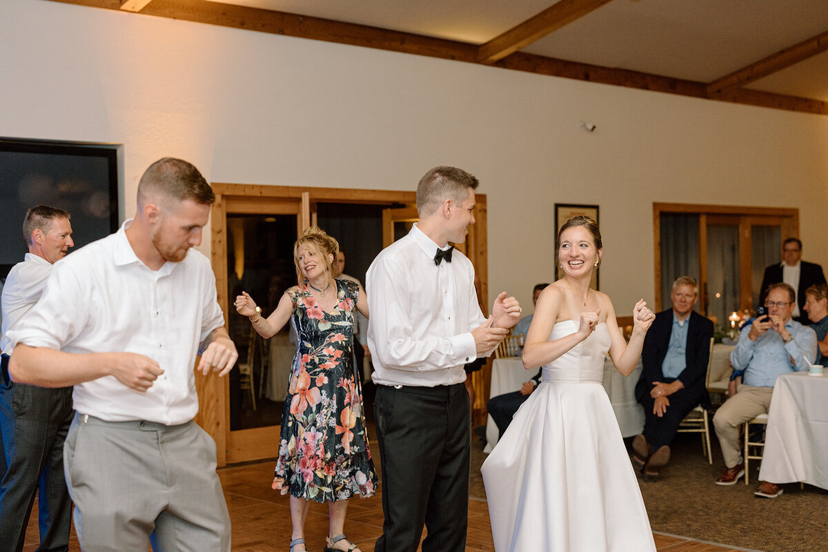 sussex-ski-lodge-wedding-147