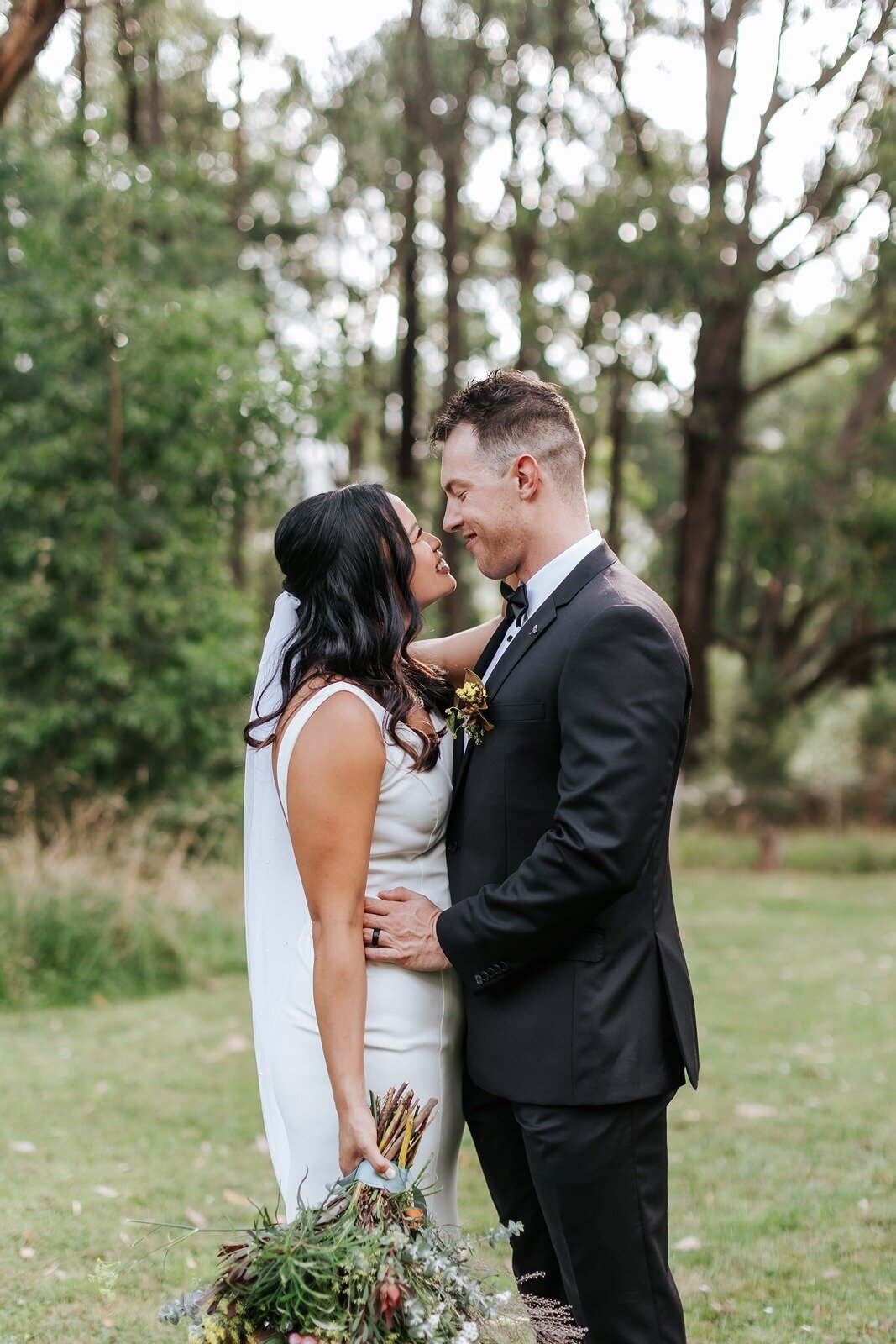 Elope-styled-micro-wedding-elopement-the-log-cabin-ranch34