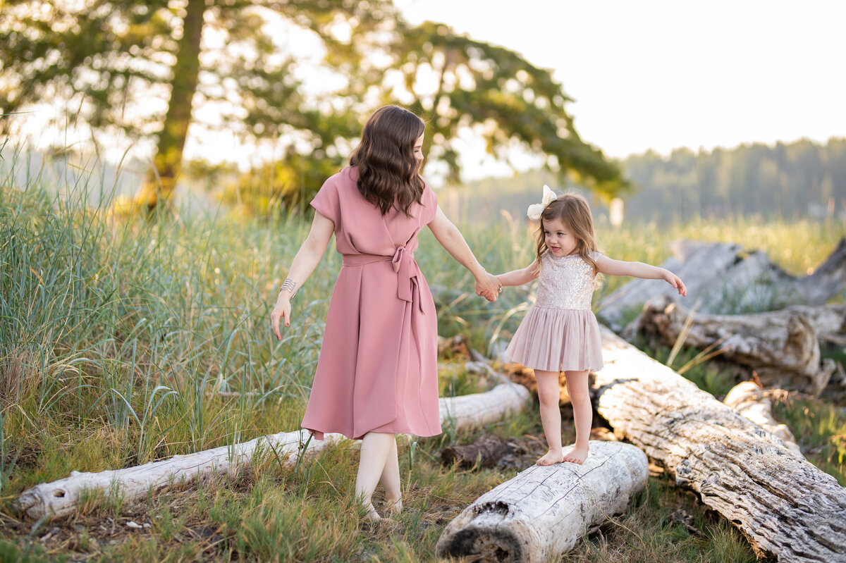 Seattle Family Photographer | Heleyna Holmes Photography