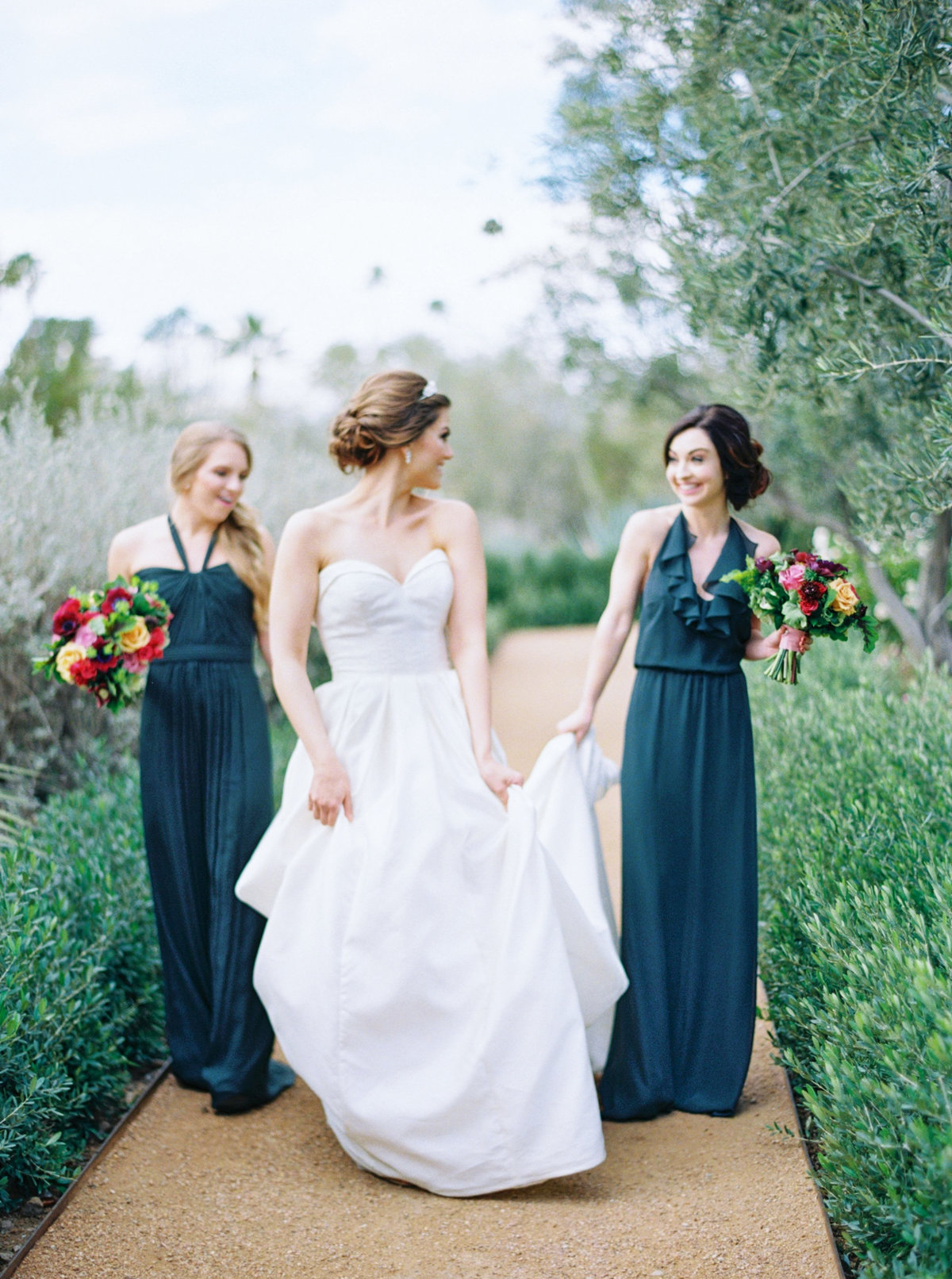 El chorro lodge El chorro wedding Lincoln road Paradise valley wedding Scottsdale wedding Mariee wedding gown Flower studio Glamour and wood Event rents Celebrations in paper Melissa jill photography Stephanie fay photography Flower studio florals A bake shop cake Arizona La tavola linens