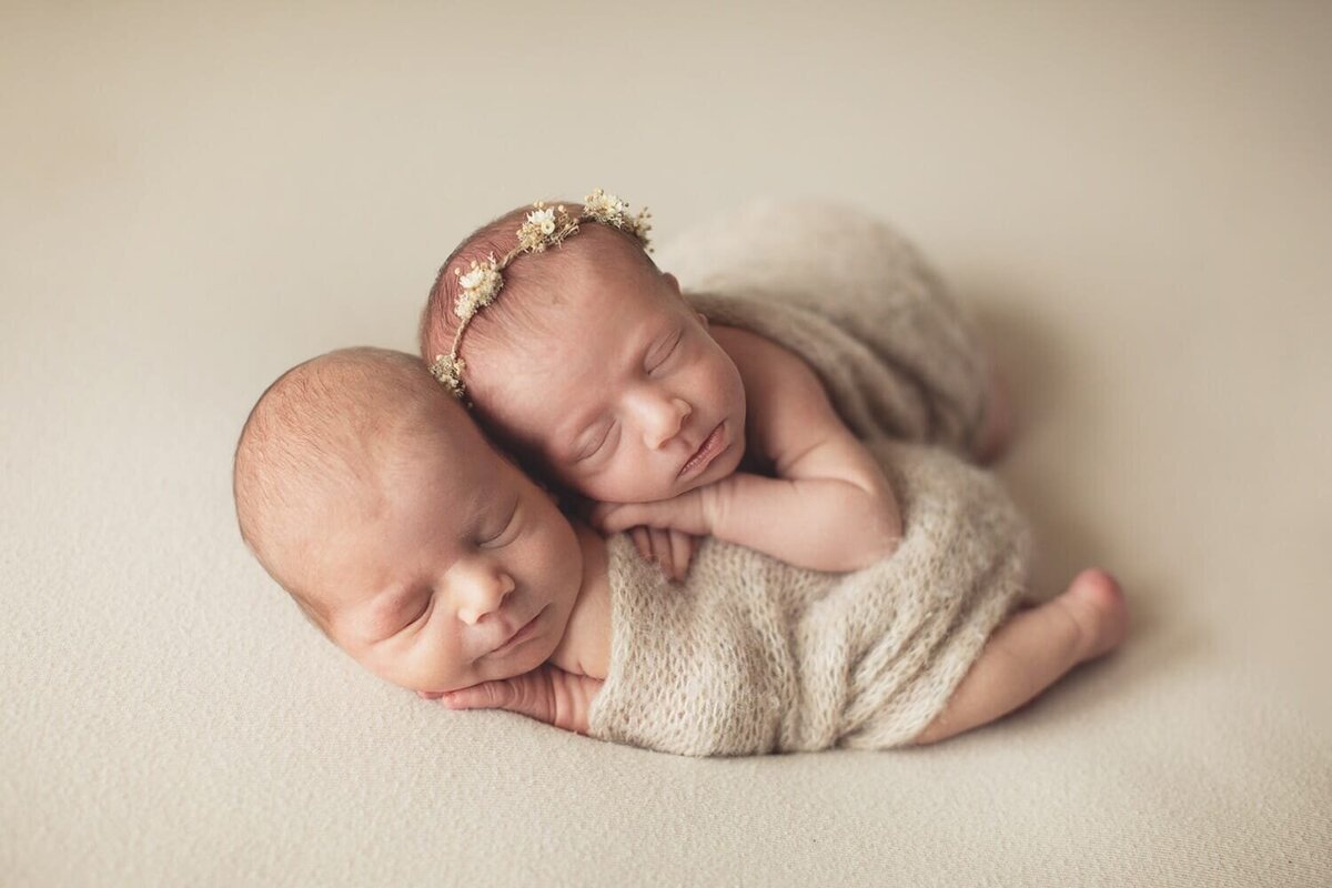 twin newborn photography austin tx, newborn baby photography near me