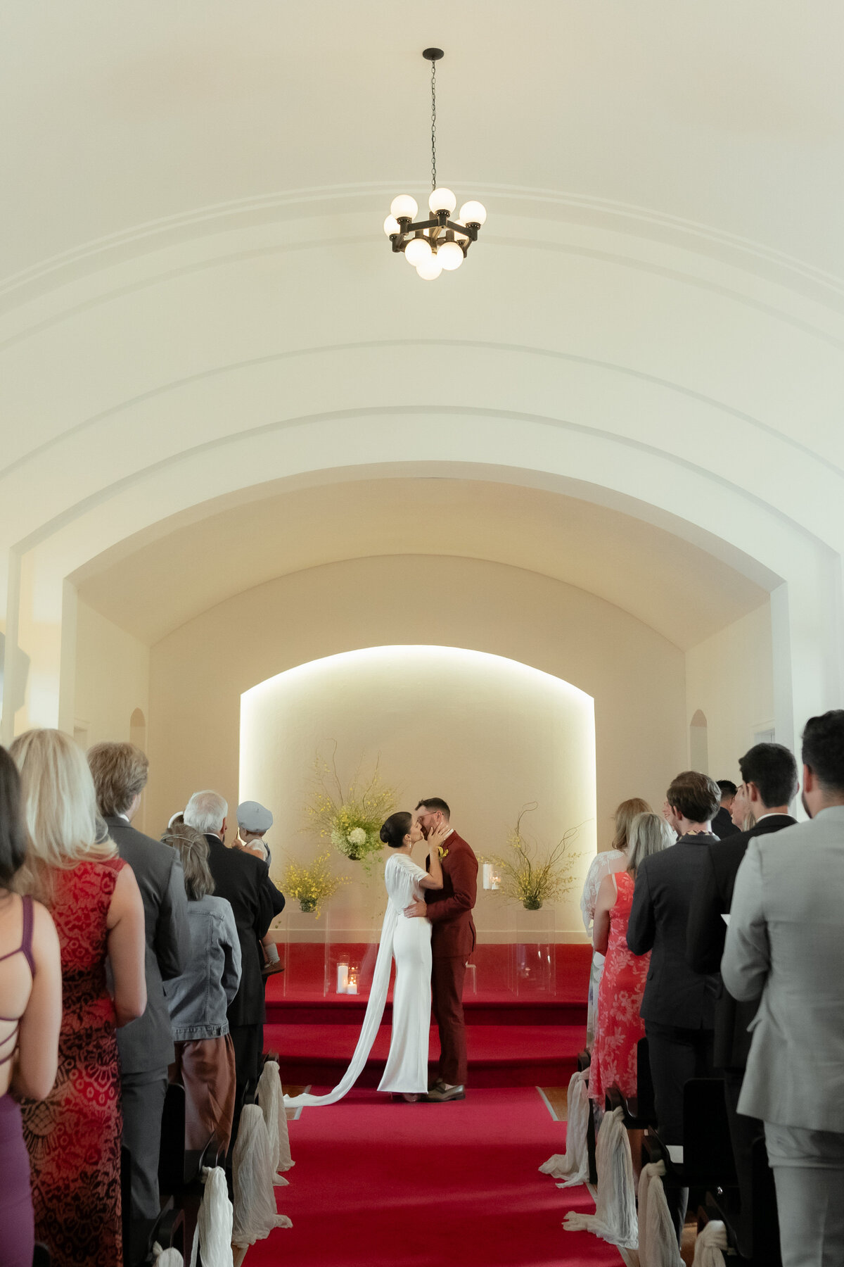 MeghanHemstra-Modern-Celebration-Hall-Vancouver-Wedding-37