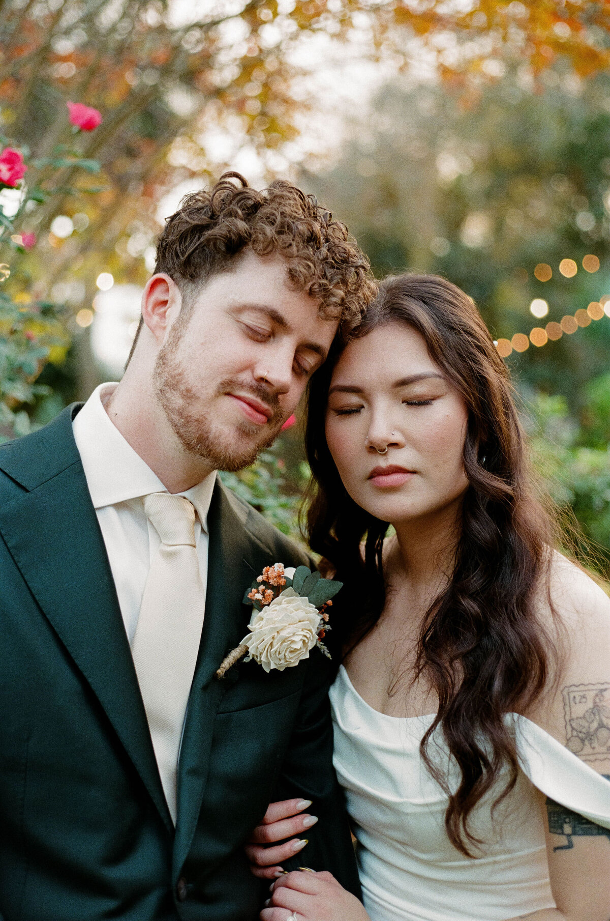 Lindsey&AlexWeddingPhotos_Film_AustinWeddingPhotographer_HereafterFilms_-84