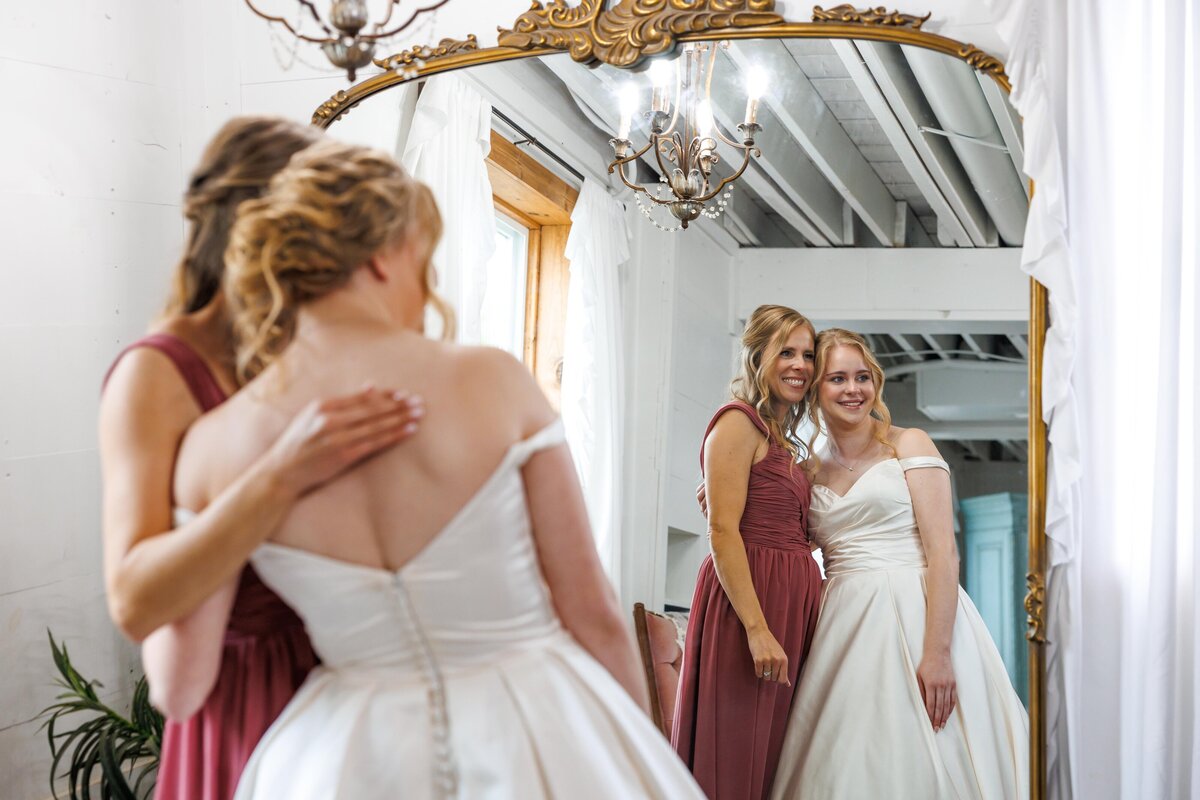 8-RaeganLiam-Wedding-Photographer-St-Cloud-Brainerd-MN-MindiJenningsPhotography