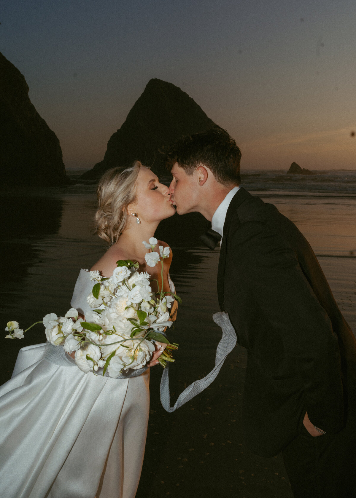 Emily-Noelle-Photography-Elopement-Cannon-Beach-Oregon-01097