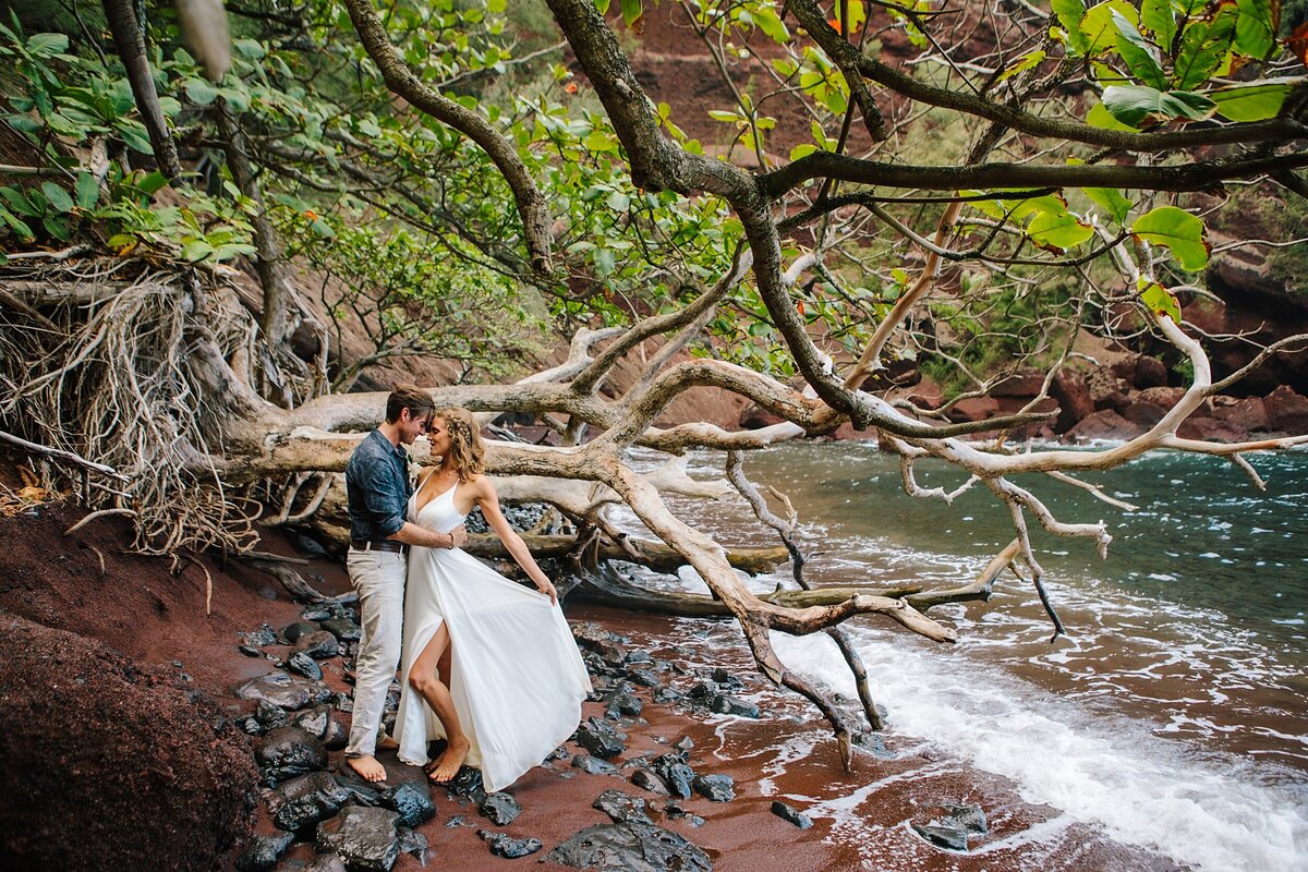 Red Sands beach elopement in Maui