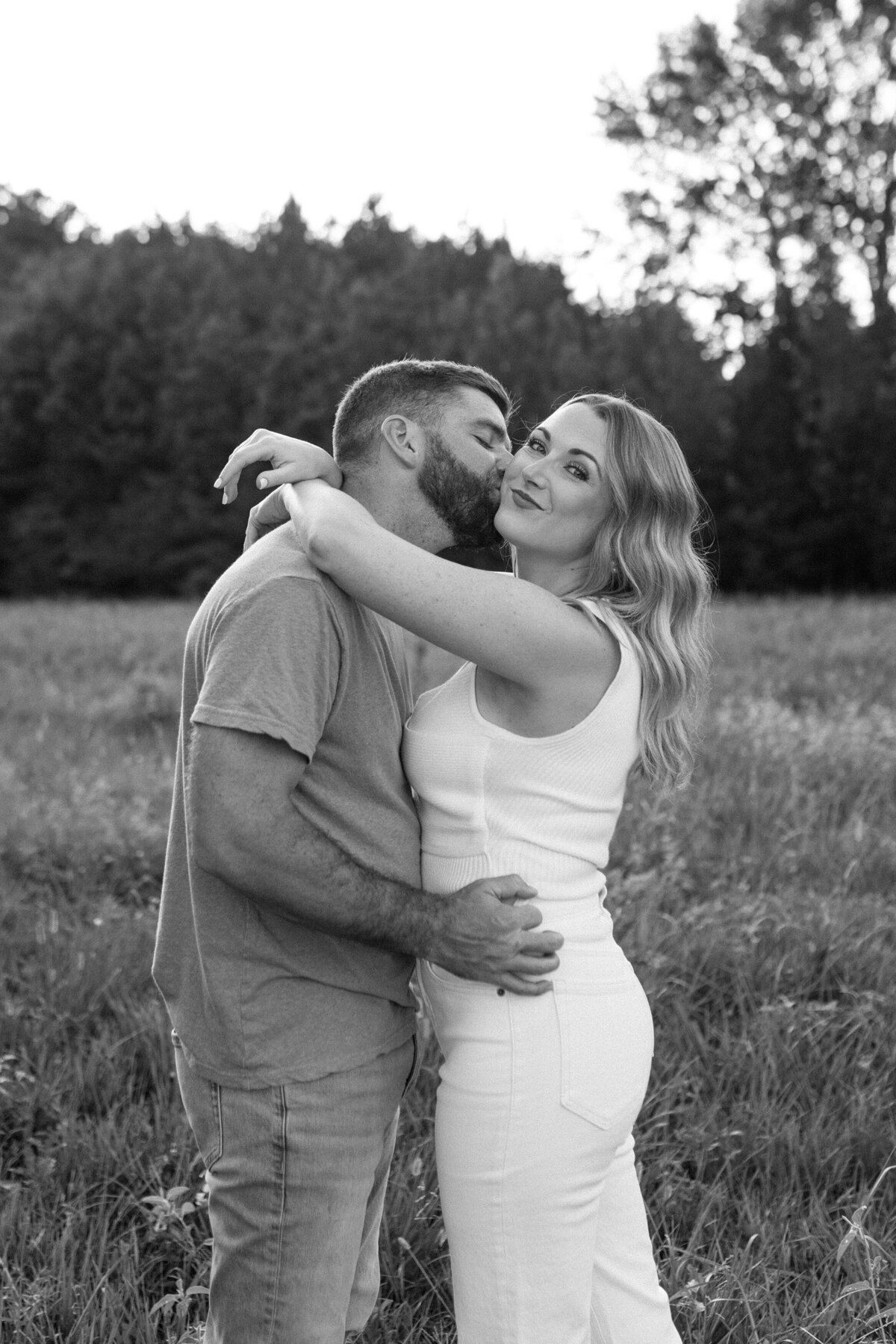 Arkansas-Couple-Hannah-and-Jordan-4V9A3543-2