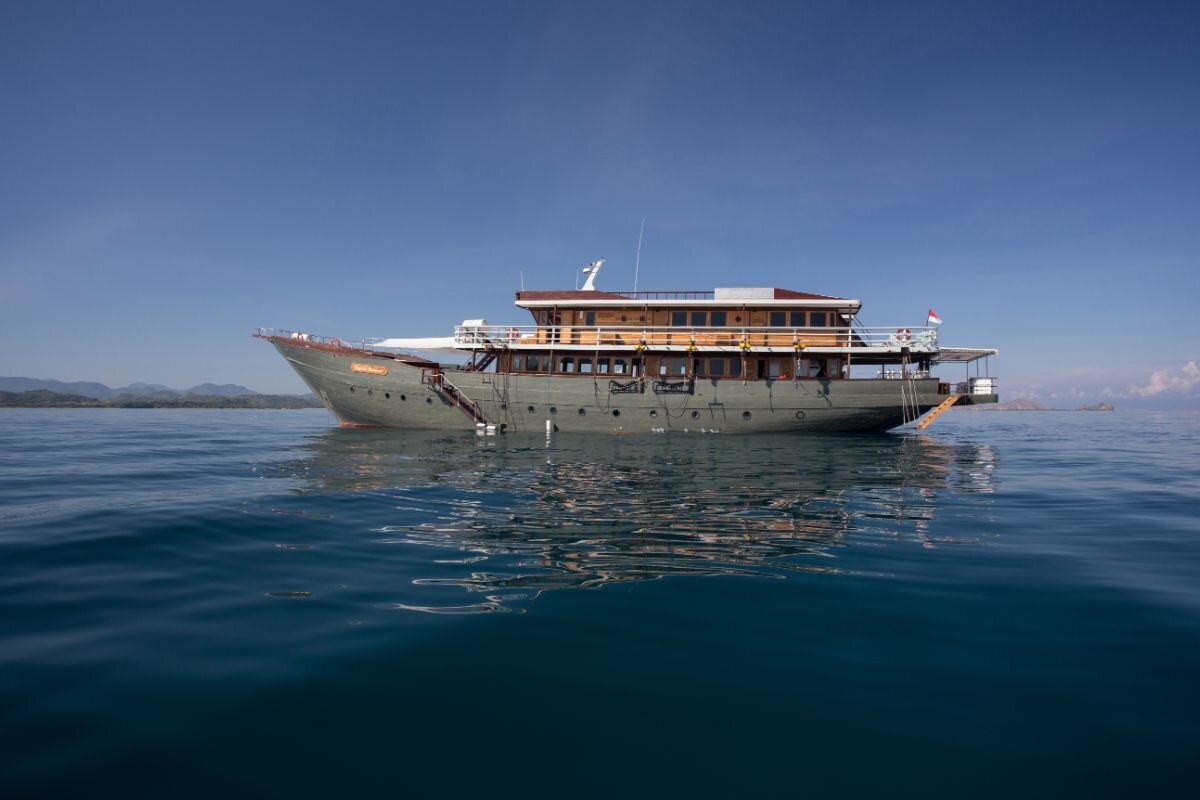 Harmoni Luxury Indonesia Yacht Charter - 8 (1)