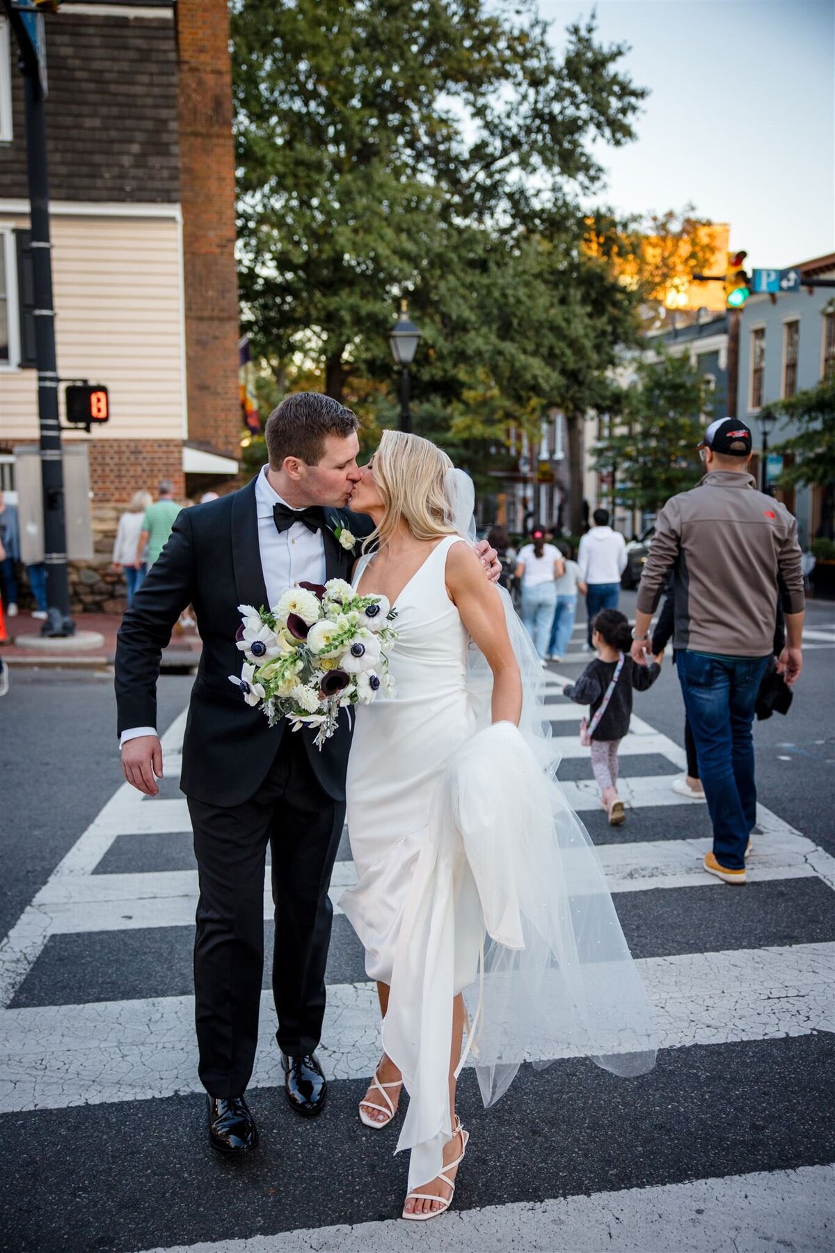 F031-Portraits-The-Alexandrian-Carlyle-House-Old-Town-Alexandria-VA-Events-by-Khatera-Wedding-Photography-by-Bee-Two-Sweet_websize