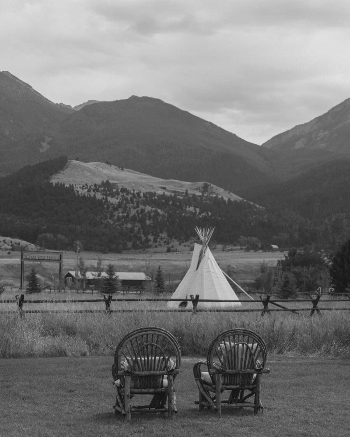 maddie-nick-copper-rose-ranch-livingston-wedding-montana-taylor-petty-photo-8933