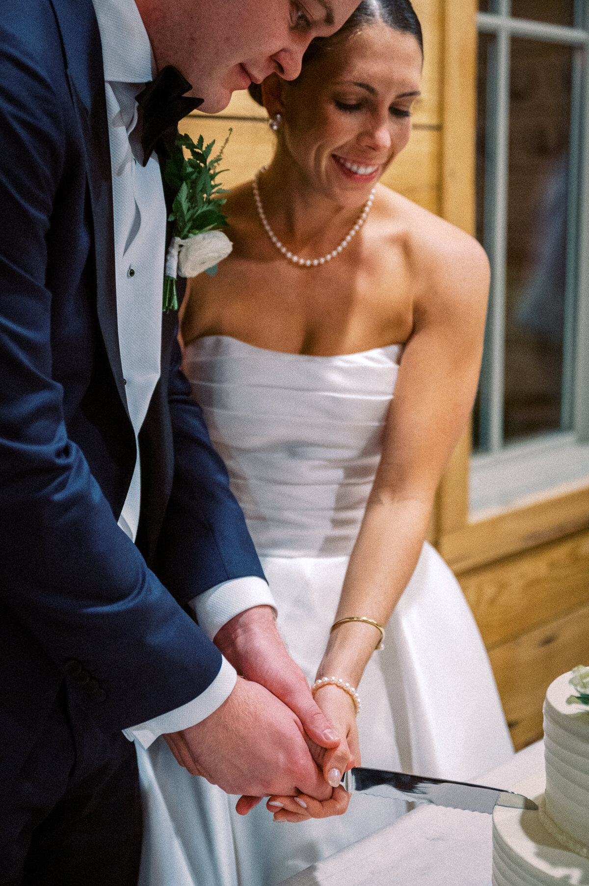King Family Vineyards Wedding Photographer - Hunter and Sarah Photography-111
