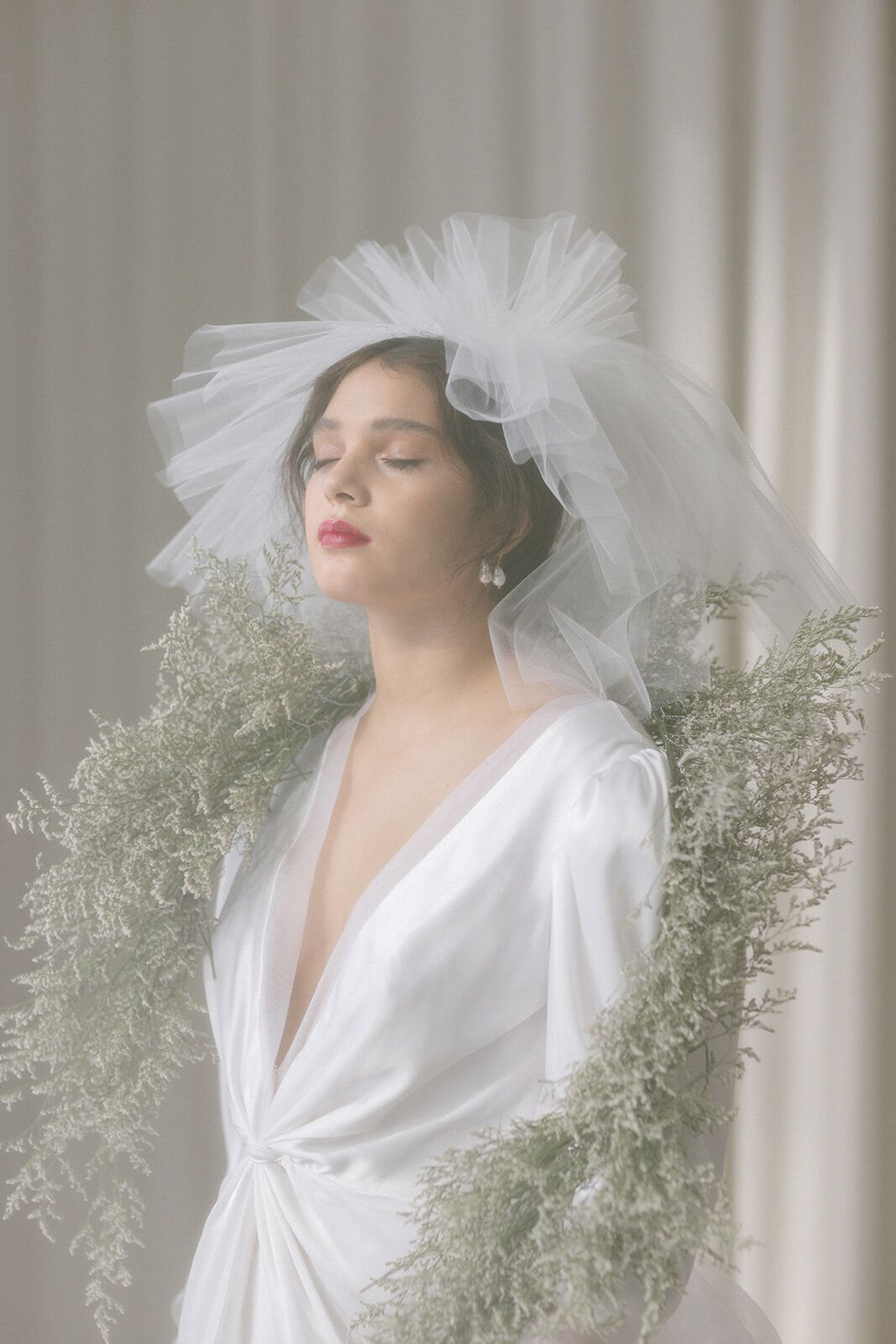 Mini blusher veil by Blair Nadeau Bridal Adornments, romantic and modern wedding jewelry based in Brampton. Featured on the Brontë Bride Vendor Guide.