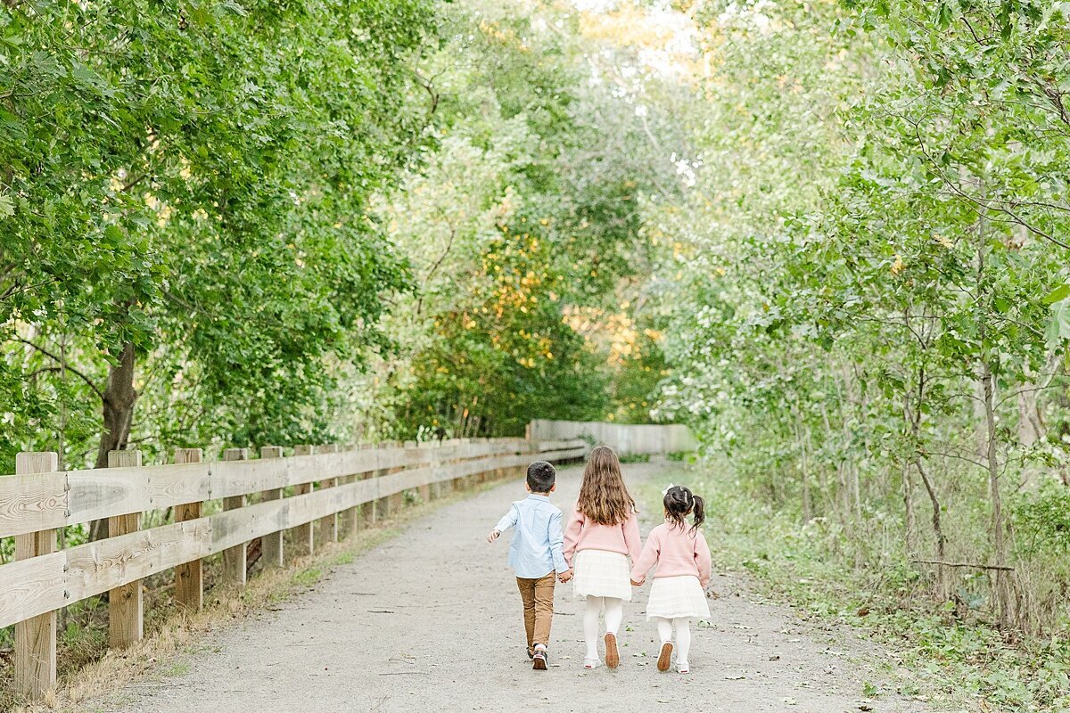 The Momming Worker Family Photo Session in Needham Massachusetts with Sara Sniderman Photography